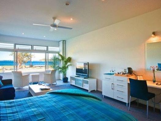 Waiheke Waterfront Bed & Breakfast Oneroa