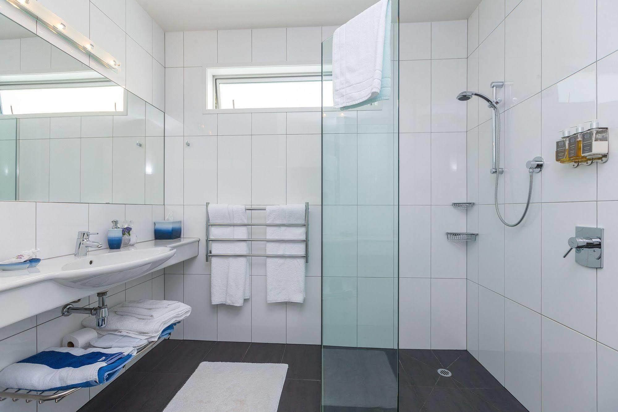 Waiheke Waterfront Bed & Breakfast Oneroa