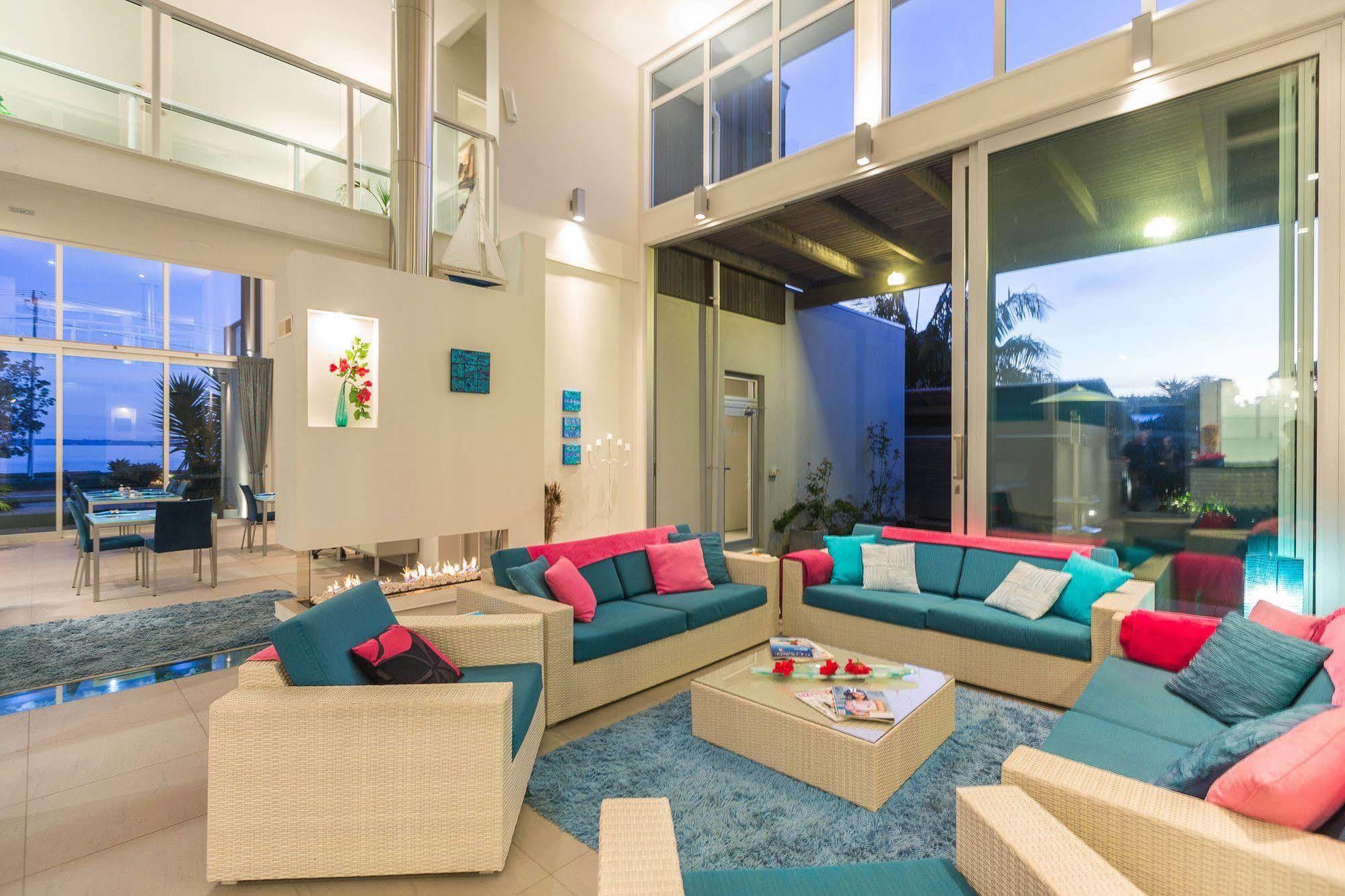 Waiheke Waterfront 5* Oneroa