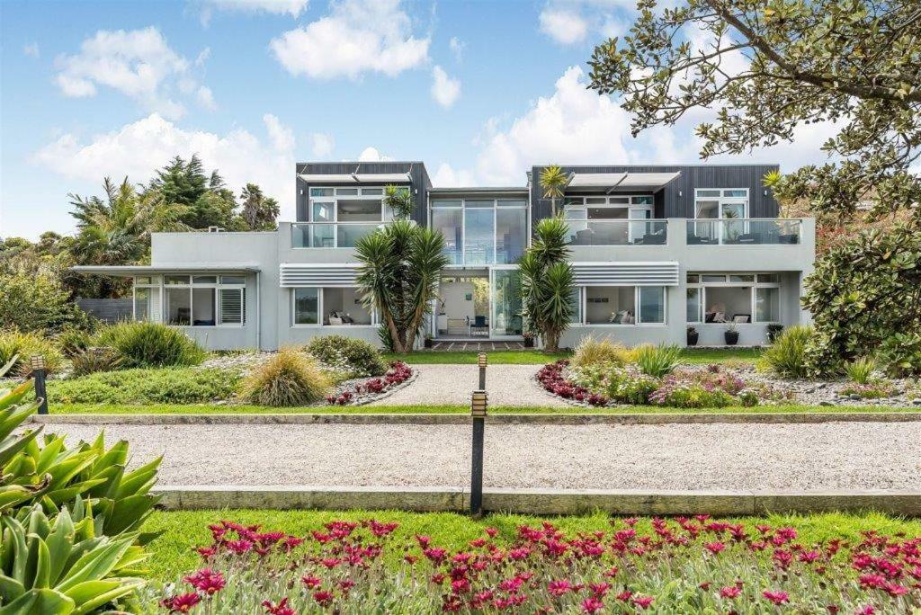 Waiheke Waterfront Bed & Breakfast Oneroa